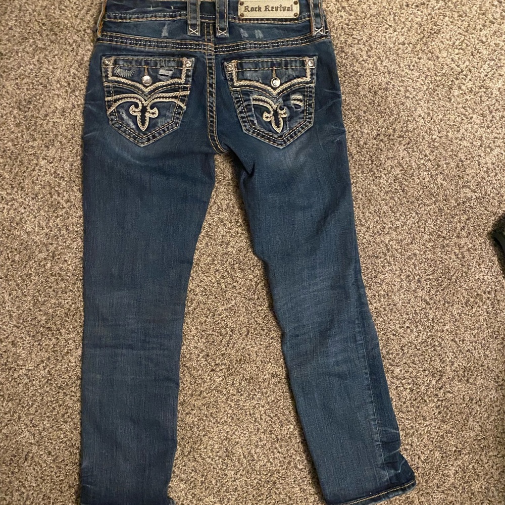 Rock Revival Women's Blue Embroidered Pocket Capri 26